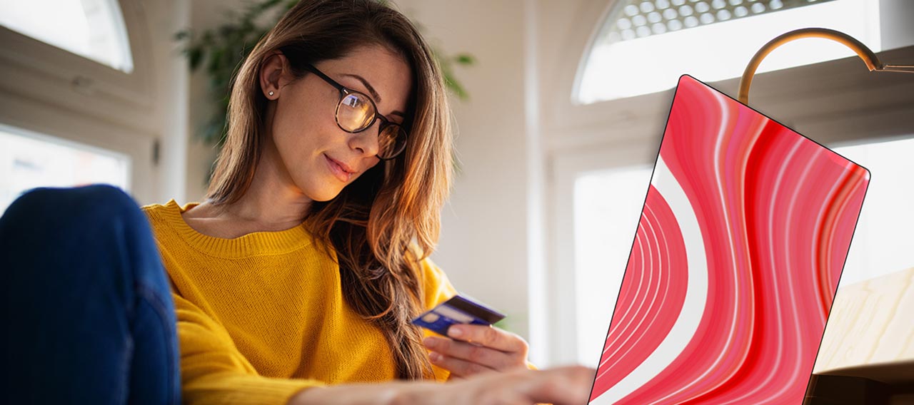 consumer with laptop